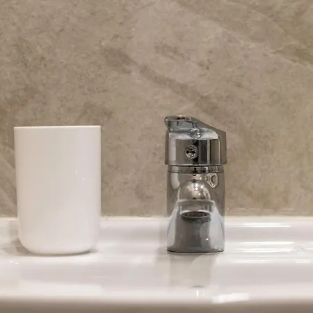 Piso Reformado En Centro *