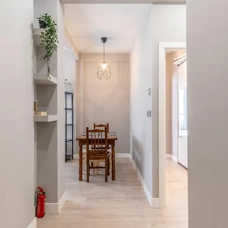 Piso Reformado En Centro * Bilbao