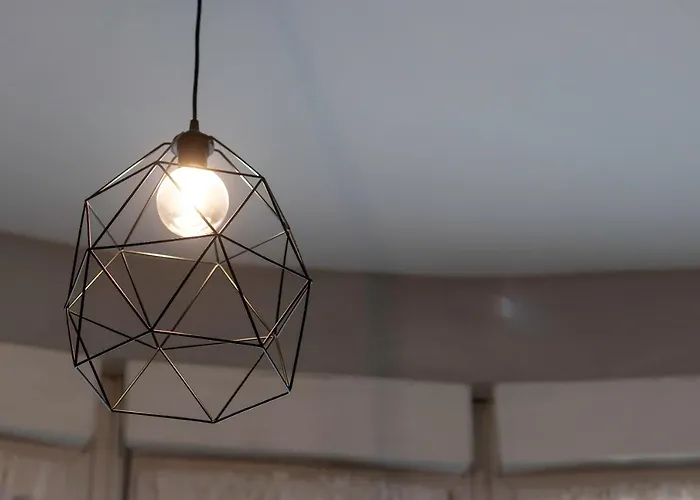 Piso Reformado En Centro *