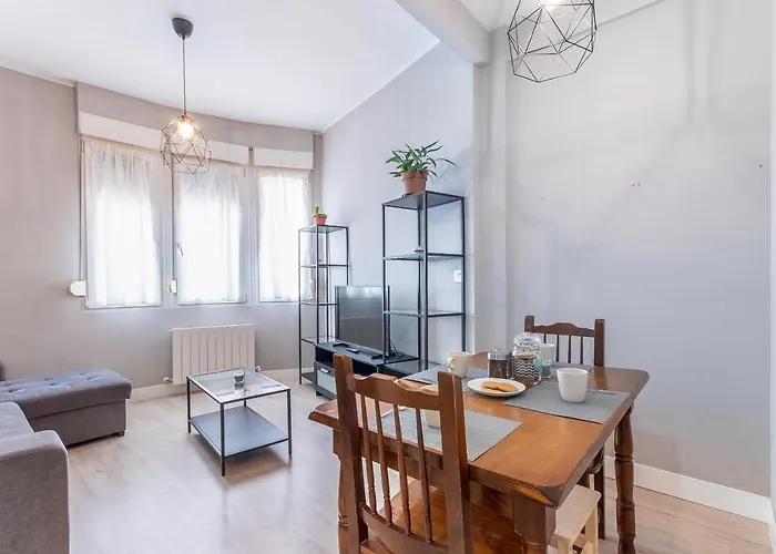 Piso Reformado En Centro *